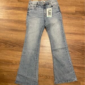 Mid-Rise, Push-Up, Flare Jeans